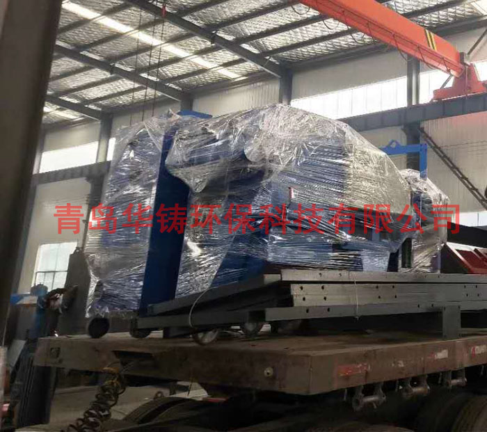 山西用戶訂購(gòu)儲(chǔ)油罐體拋丸機(jī)裝車(chē)發(fā)貨圖